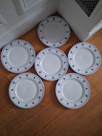 Lot de 6 assiettes. Vintage