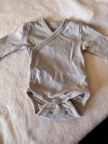 Lot bodies 1 mois Kiabi