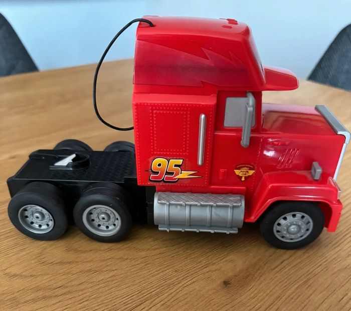 Véhicule Mac disney