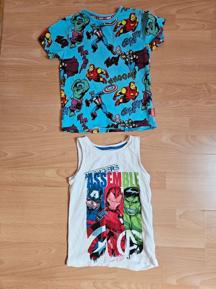 Lot avengers 6 ans 2 Tee-shirts