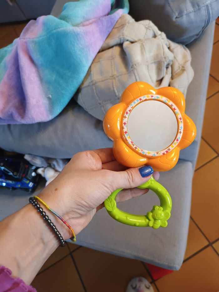 Lot de 3  jouets bébés piano ,hochet et miroir - photo numéro 2