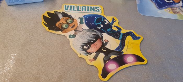 Pjmasks 4 large shaped puzzles ravensburger - photo numéro 4