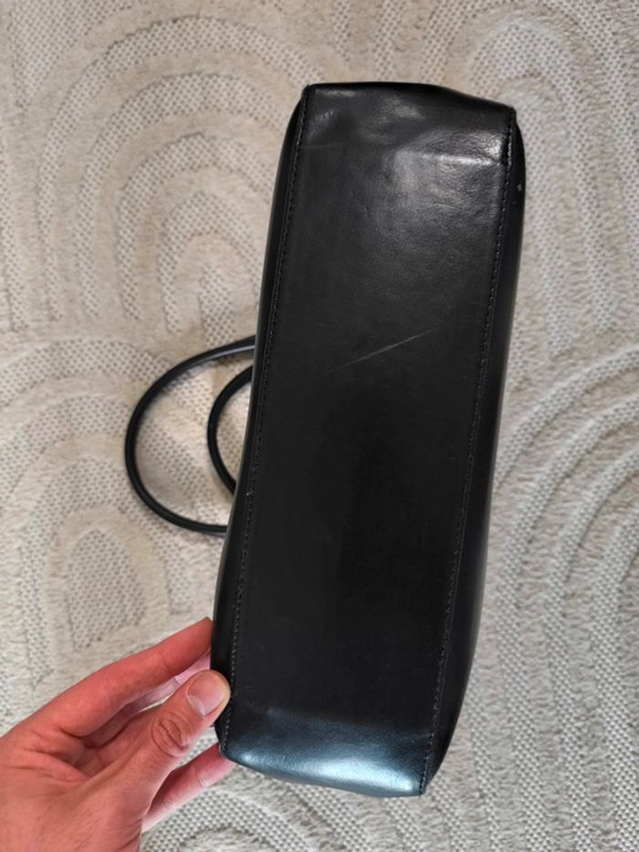 Sac a main cuir noir et rouge Lancaster bon état - photo numéro 4