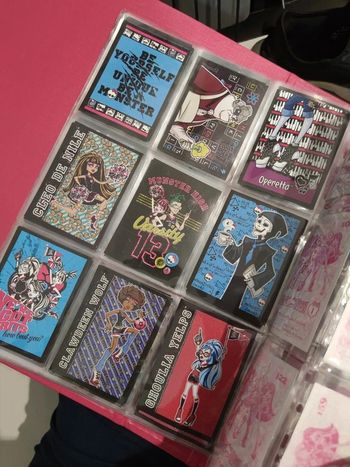 Lot de 27 stickers monster high