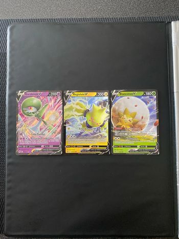 Lots de cartes Pokémon V