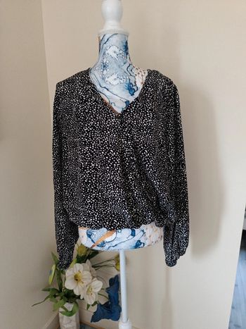 Blouse effet cache coeur t 42 manches longues