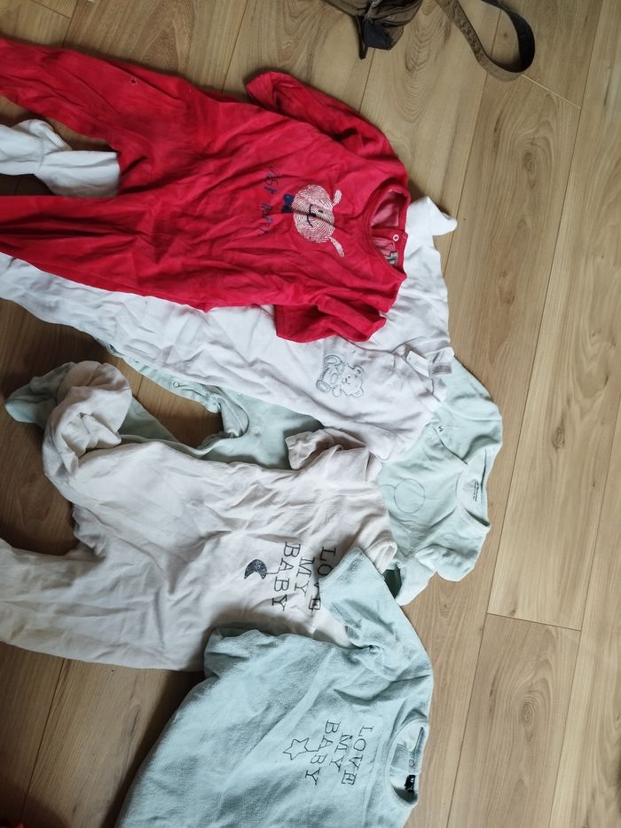 Lot vêtements - photo numéro 3