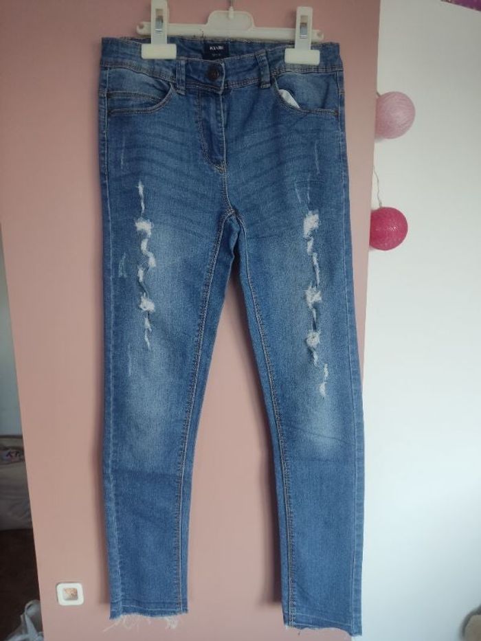 Jean slim effet déchiré