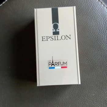 🌹Parfum "Epsilon" tout neuf 🌹