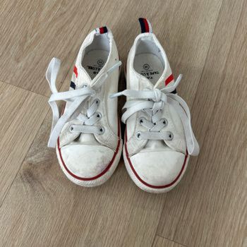 Baskets en toile