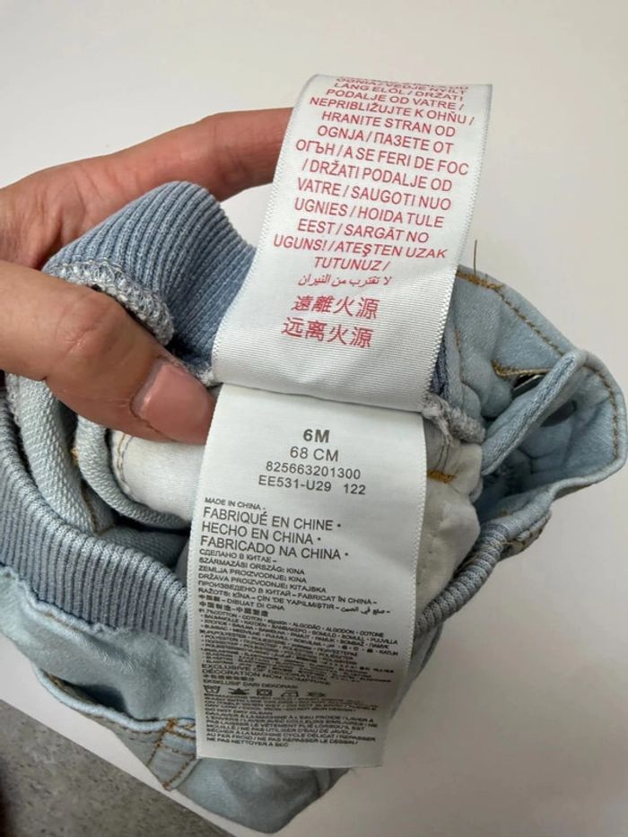 Short en jeans Levi's bébé garçon taille 6 mois comme neuf - photo numéro 6