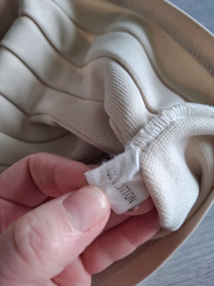 Jupe courte taille 38 - photo numéro 3