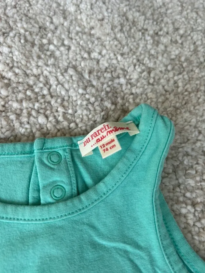 Lot unisexe été : 2 tee-shirts manches courtes - débardeur / marcel - 12 mois - photo numéro 2