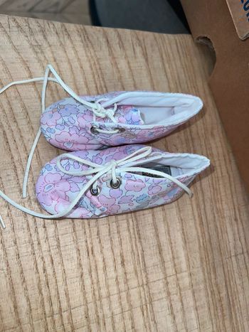 Chausson Jacadi chaussures fait main en Liberty créatrice betsy rose fleurs taille 6-12 mois