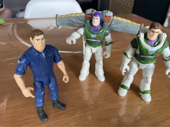 Personnage buzz l’éclair