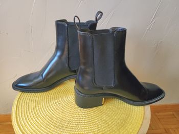 Bottines noires neuves Zara pointure 39