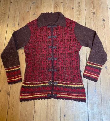 Superbe gilet jacquard en laine 42