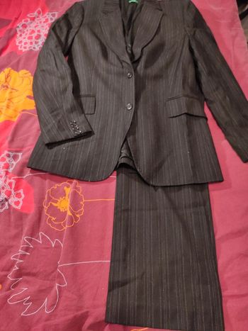 Tailleur/costume t42 neuf Benetton
