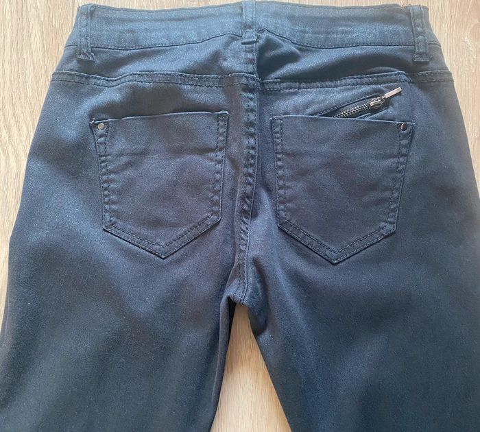 Pantalon noir - photo numéro 4