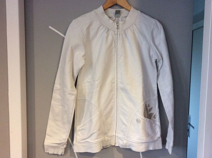 Veste 64