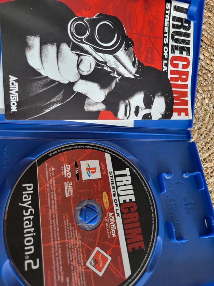 Jeu playstation2 True Crime. - photo numéro 3