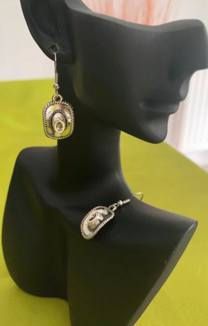 Boucles d’oreilles chapeau cowboy style country en alliage argenté - photo numéro 2