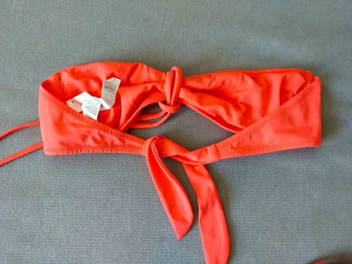 Bikini 2 pièces orange fluo – Haut 85 / Bas 38 – Neuf avec étiquette - photo numéro 3
