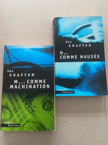 Lot Sue Grafton