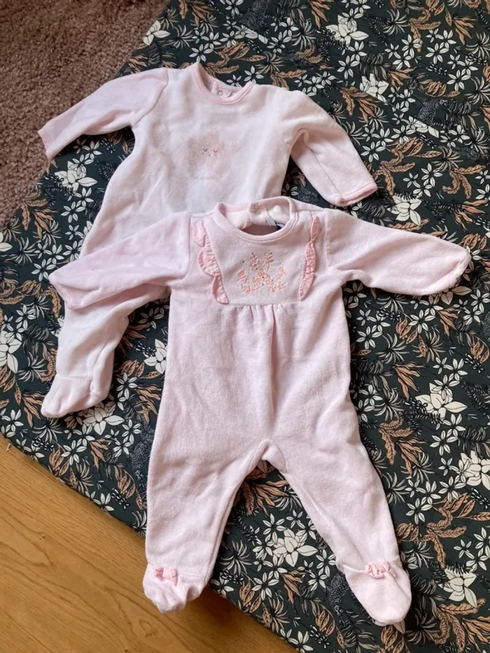 Lot 2 pyjama absorba 3 mois