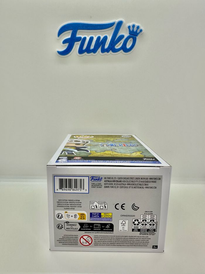 Funko Pop One Piece Trafalgar Law 1894 Hot Topic Exclusive 🇺🇸 - photo numéro 7