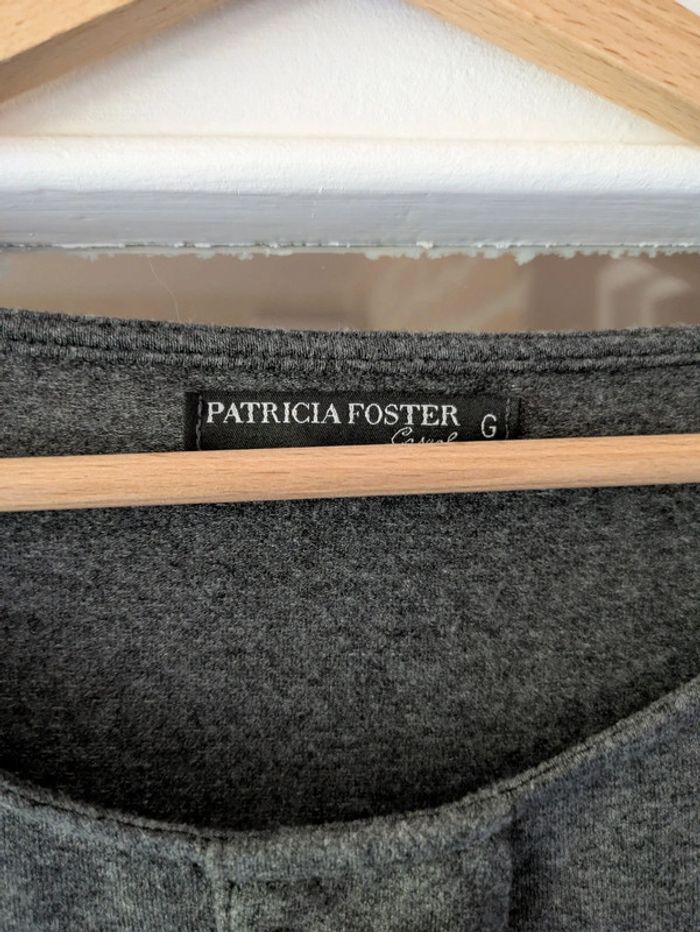 Joli t shirt femme gris chiné Patricia Foster taille 42/44 - photo numéro 2