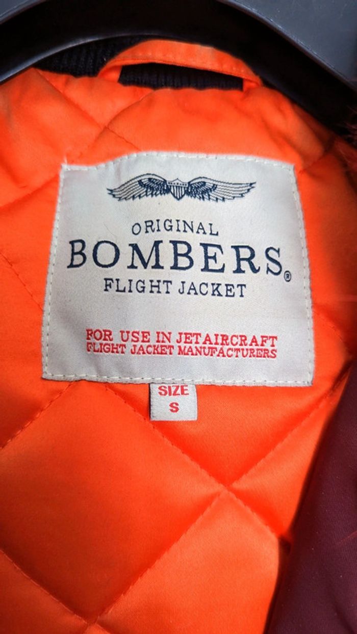 Bomber rouge avec capuche - photo numéro 2
