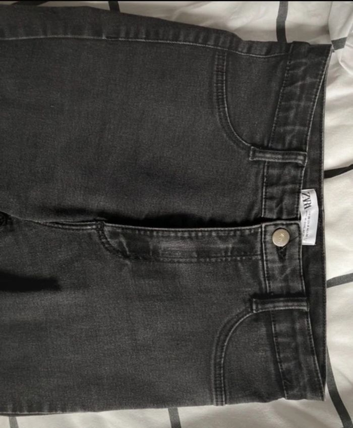 Très beau jean gris foncé || skinny || XS || zara - photo numéro 3