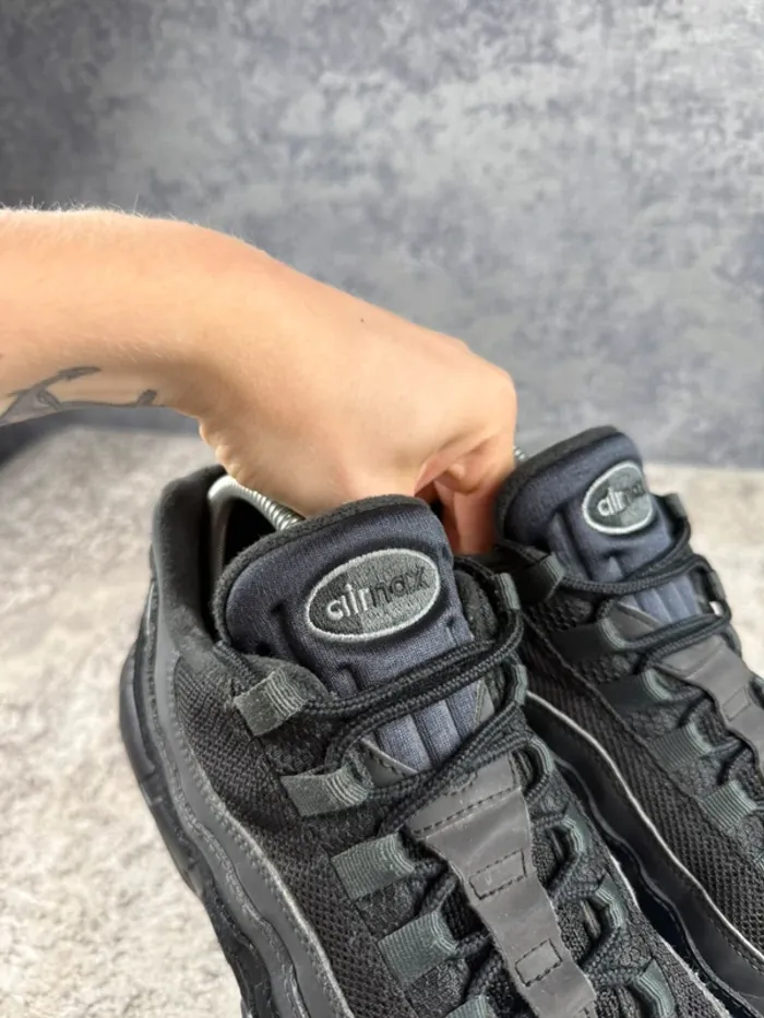 Nike Air Max 95 - Black Anthracite - Black & Grey - photo numéro 9