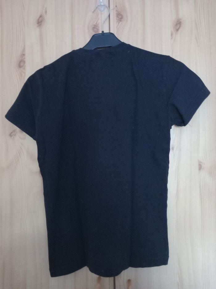 2 t-shirts - photo numéro 3