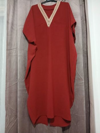 femme robe orientale 