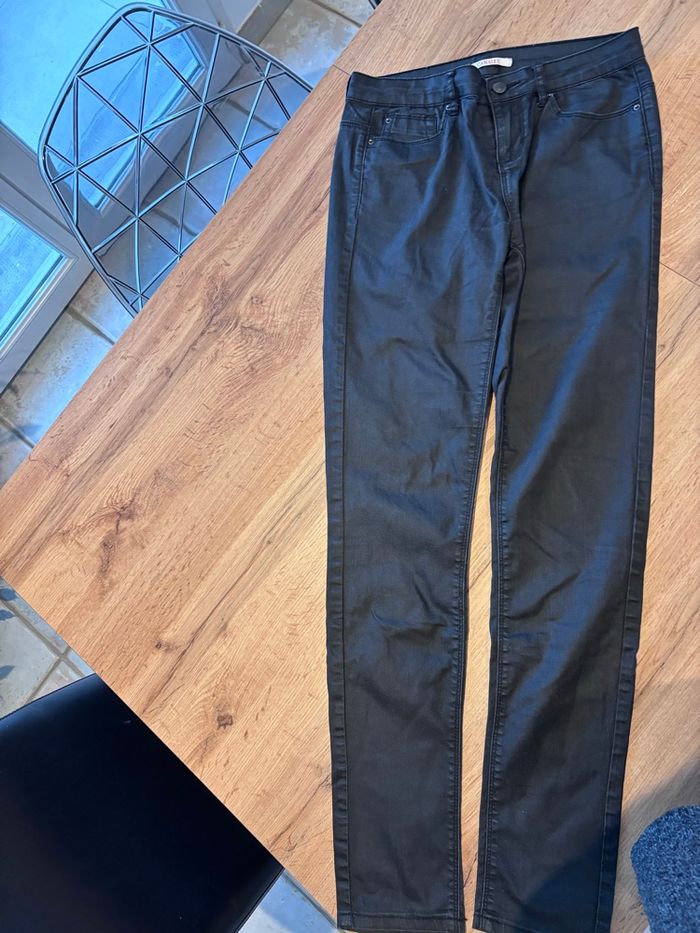 Jeans slim noir enduit Camaïeu taille 38 - photo numéro 4
