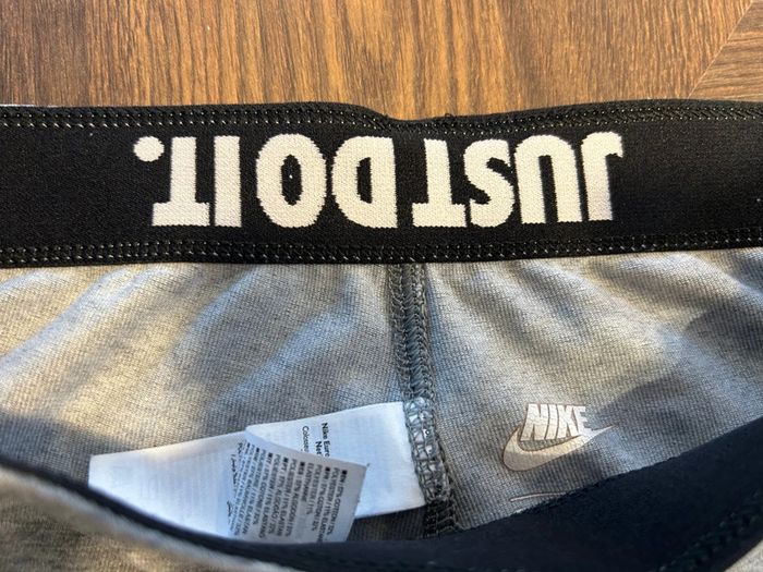 Nike legging gris taille S - photo numéro 3