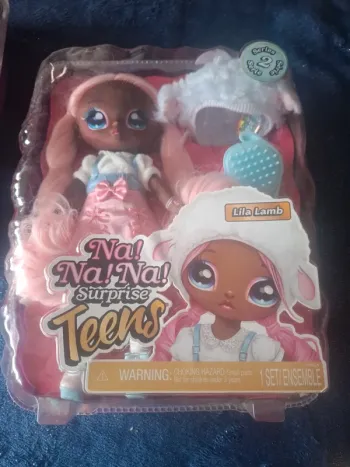 2 poupees Na!Na!Na!Surprise