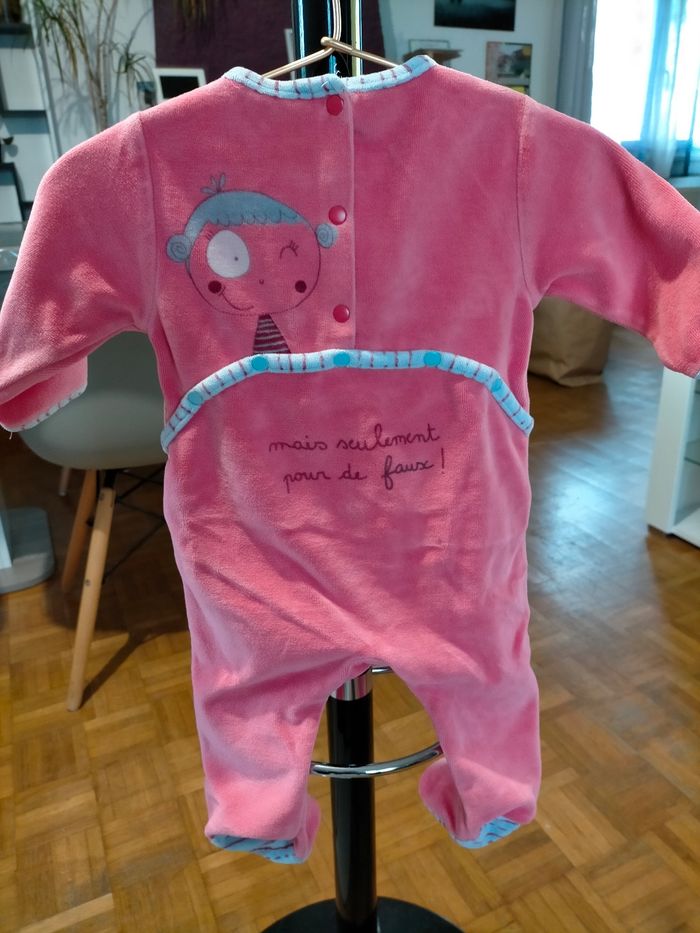 Pyjama 3 mois - photo numéro 3