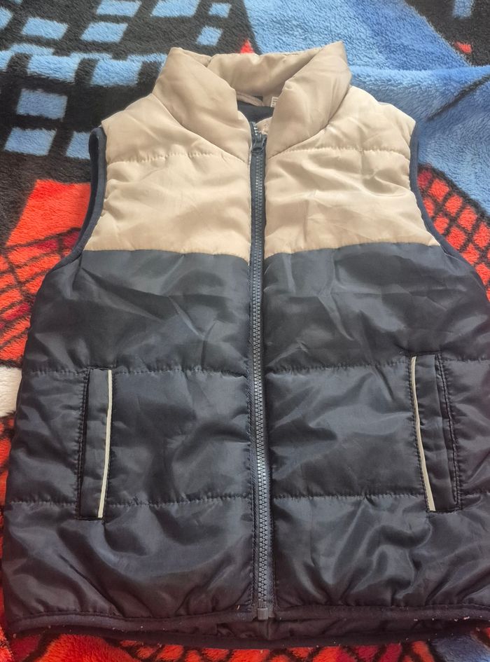 Veste sans manche garçon - photo numéro 1