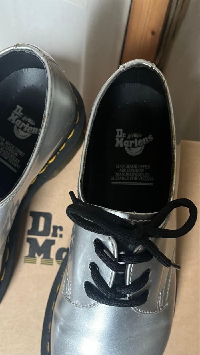 Chaussure Dr Martens 1461 Vegan argenté - photo numéro 2