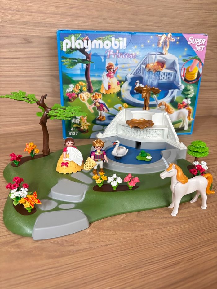 Playmobil - 4137 - Superset Fontaine Royale