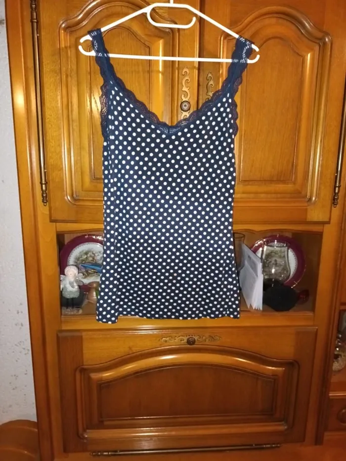 Chemise débardeurs taille 42 44