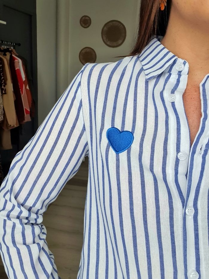 Chemise rayée coeur bleu/blanc Taille S/M - photo numéro 5
