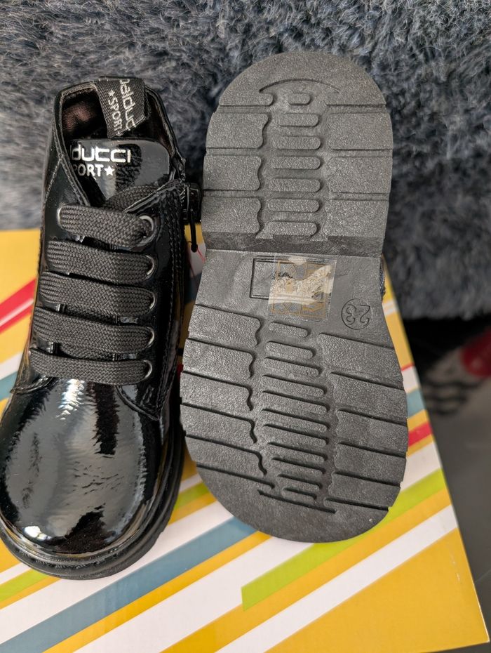 Bottines montantes fille. Taille 23. Neuf. Semelle intérieure en cuir. Balducci - photo numéro 4