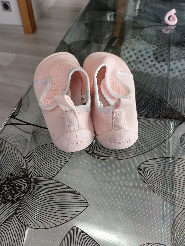 Chaussons fille pointure 25 - photo numéro 2