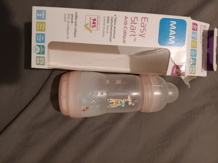 Biberon mam neuf