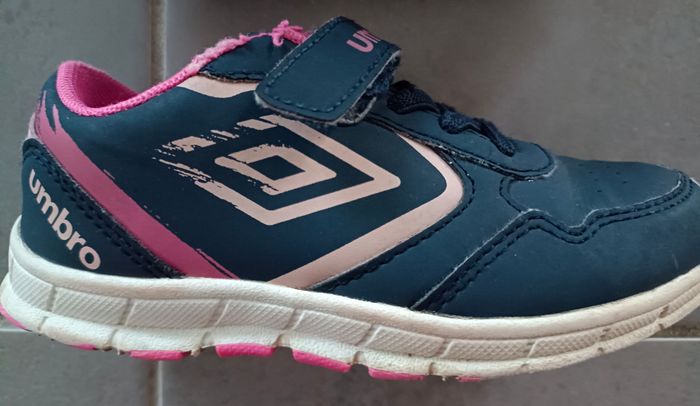 Baskets Umbro fille en 28 - photo numéro 3