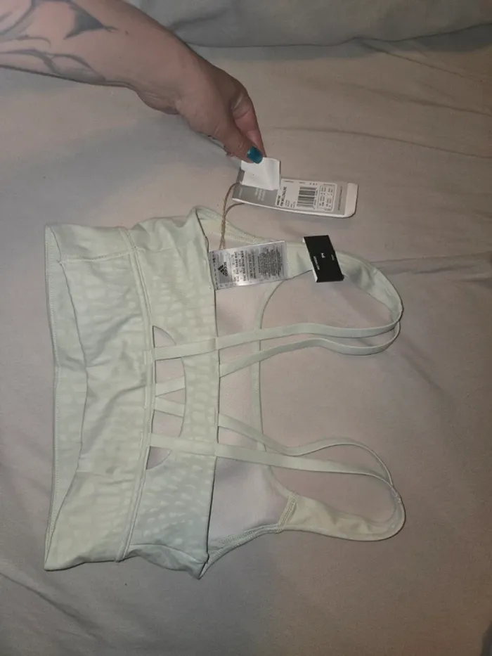 Brassiere sport adidas neuve - photo numéro 3